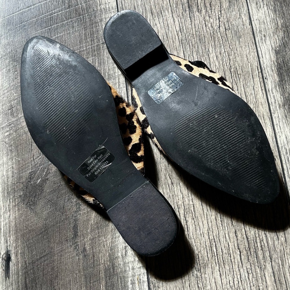 Bleecker & Bond Leopard Print Backless Flats Mule Shoes - Picture 3 of 4